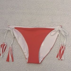 Becca reversible bikini bottoms size medium